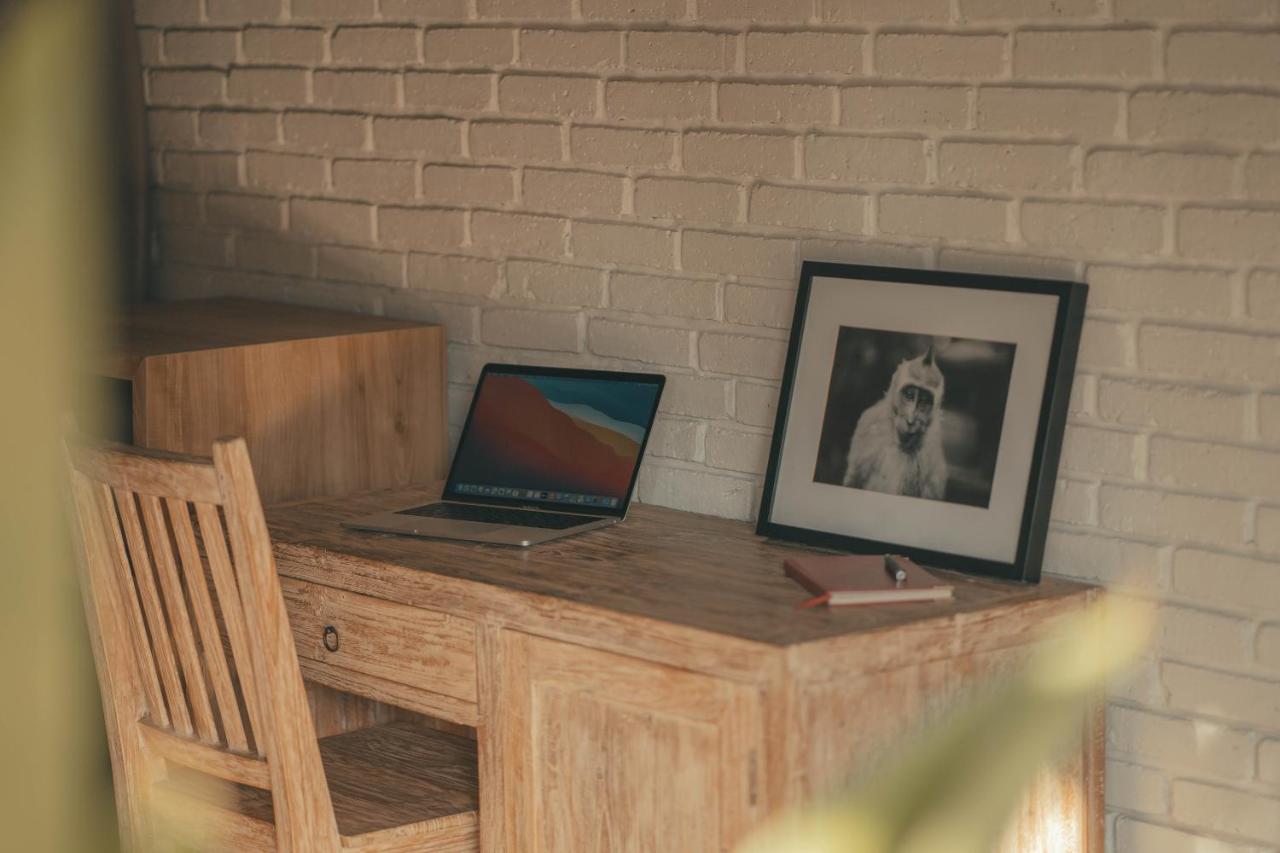 Cari Surf Camp & Studio'S Uluwatu Екстериор снимка