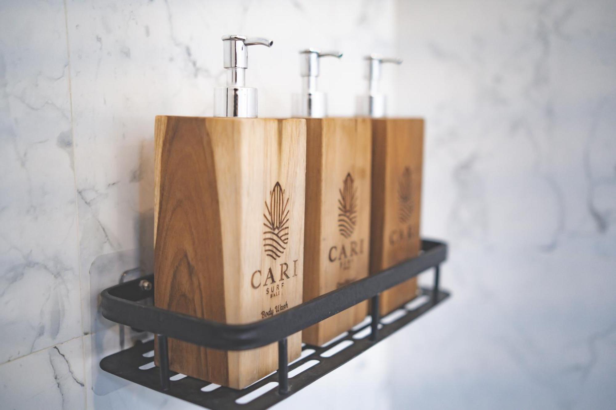 Cari Surf Camp & Studio'S Uluwatu Стая снимка